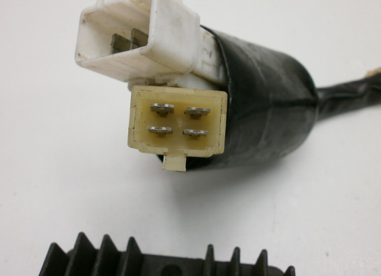 Regler Gleichrichter Honda CBR Fireblade