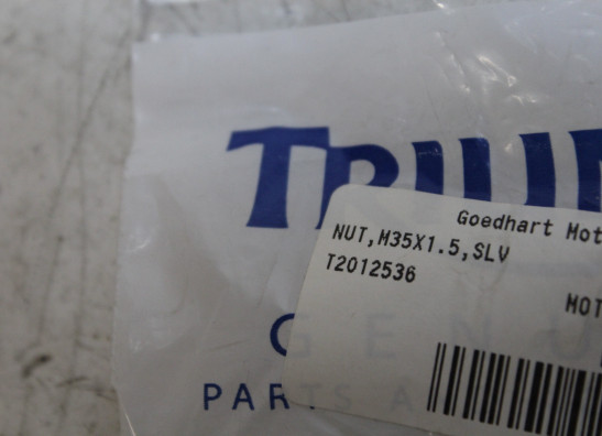 Rear axle Triumph 955 daytona