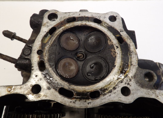 Cylinder head Honda VF 700  750 C Magna