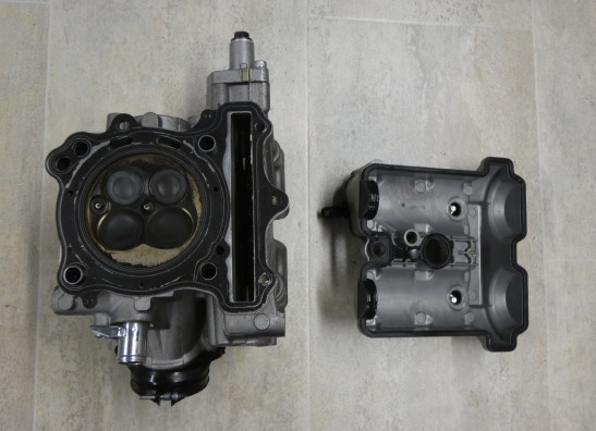 Cilinderkop Suzuki DL 650 V Strom XTA