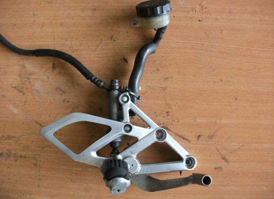 Fussrastetrager vorne rechts Honda CBR 600 F