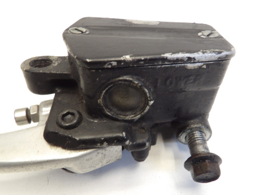 Front brake master cylinder  Yamaha V max
