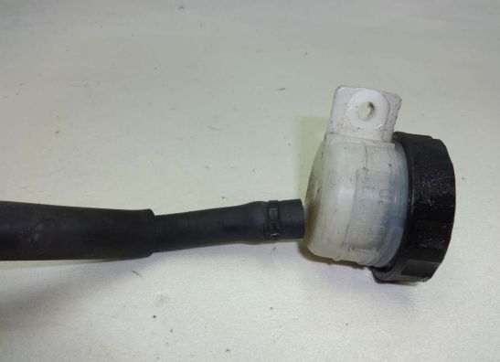 Rempomp achter Kawasaki ZXR 400