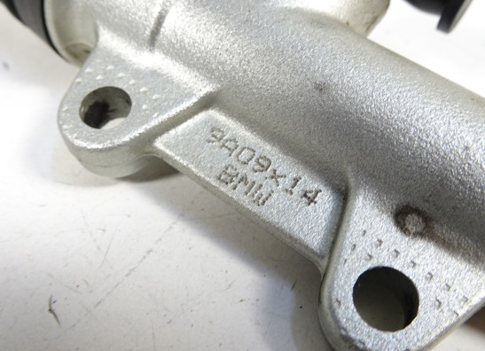 Rempomp achter BMW K 1300 GT