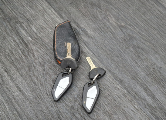 Contact slot BMW K 1600 GT