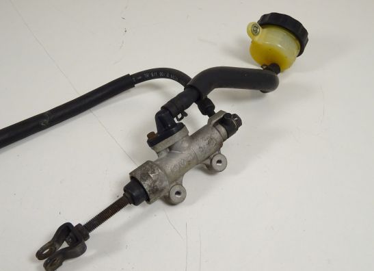 Rempomp achter Honda CBR 600 FS Sport