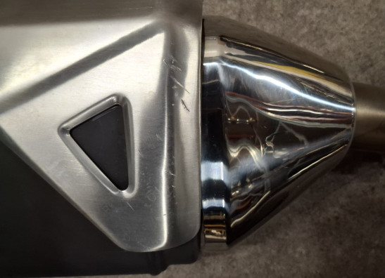 Auspuff Suzuki GSR 750