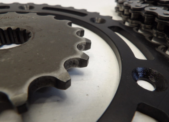 Chain and sprocket kit KTM 640 Duke 2