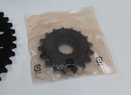 Ketting en tandwielset Honda VFR 800 I