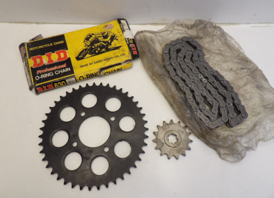 Chain and sprocket kit Honda VFR 750