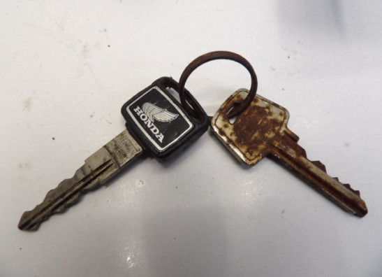 Contact slot Honda VF 700  750 S Sabre