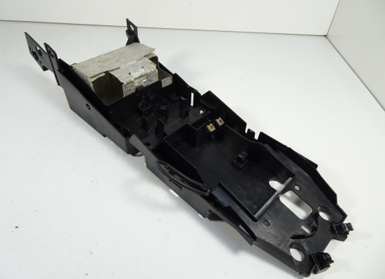 Batterie befestigung Yamaha FZ1