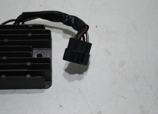 Regulator rectifier  Suzuki GSX R 750