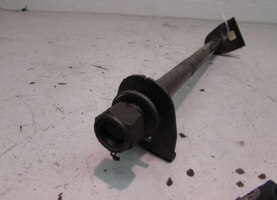 Rear axle Suzuki GSX F 750