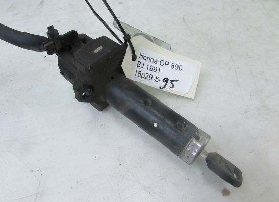 Contact slot Honda PC 800