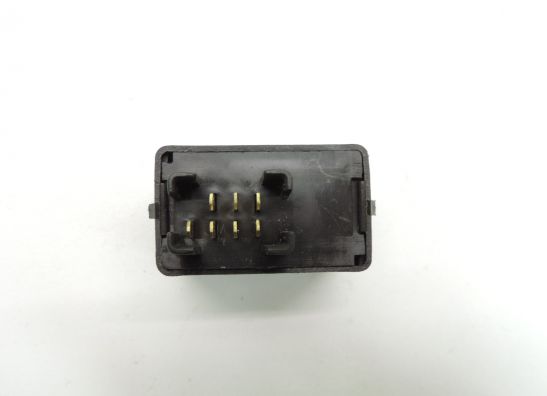 Relay Suzuki GSR 750