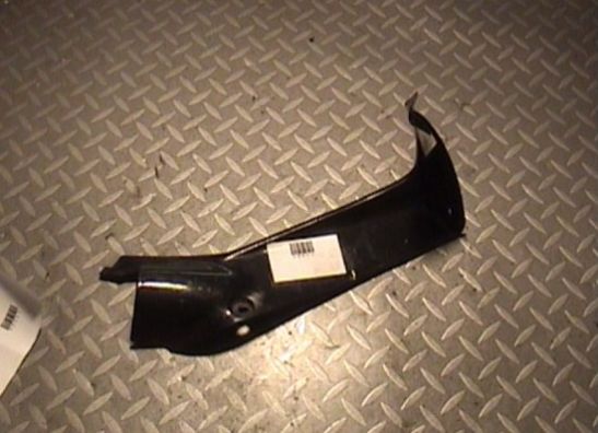 Cowl inside upper Yamaha FZR 600