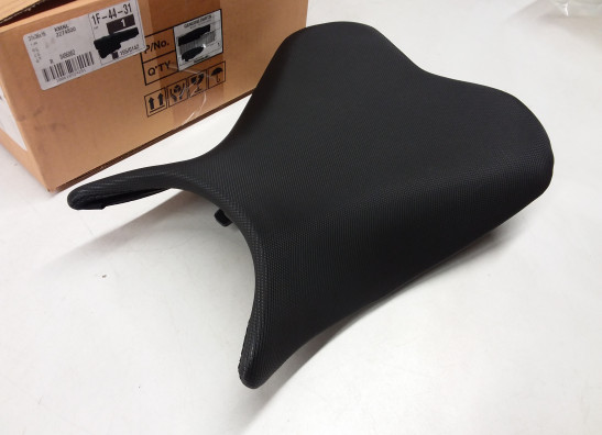 Zadel Kawasaki Z 400