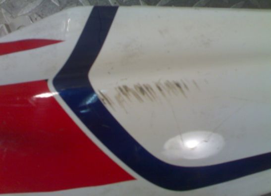 Heck links Yamaha FZR 1000