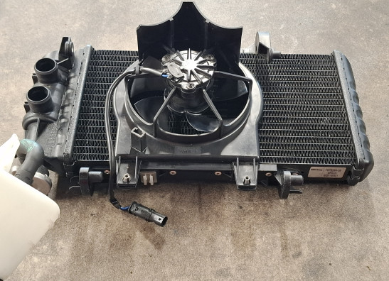 Radiateur BMW F 700 GS
