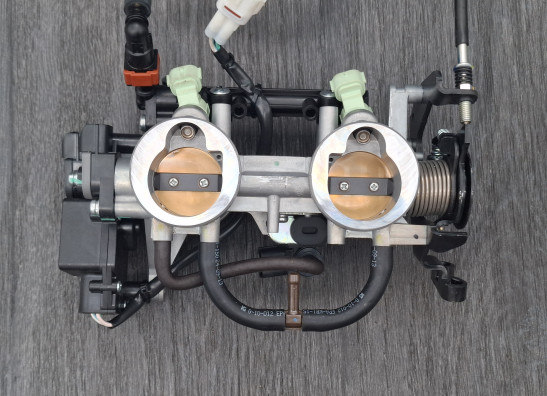 Throttle body Kawasaki Ninja 650
