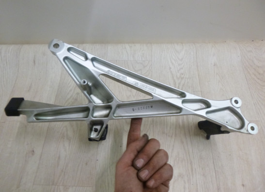 Fussrastetrager vorne links BMW K 1200 GT