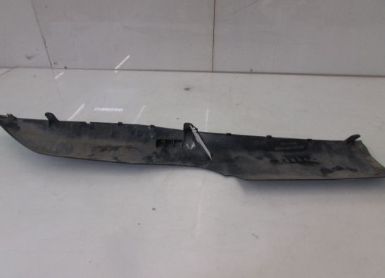 Cowl Left lower Yamaha YP 250 Majesty