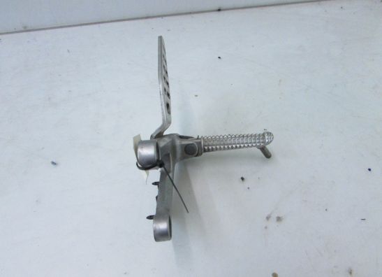 Fussrastetrager vorne links Yamaha YZF R6