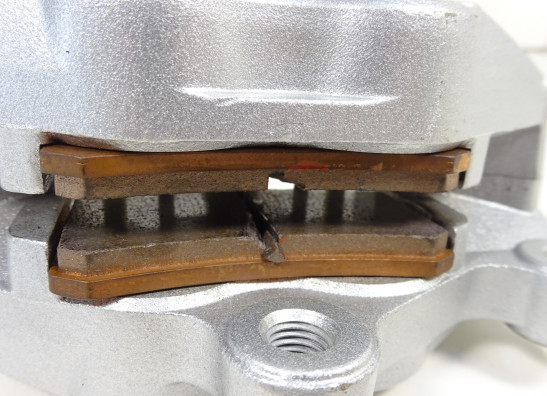 Remklauw links voor Benelli 302 R