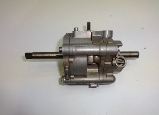 Oil pump Honda CBR 1100 XX