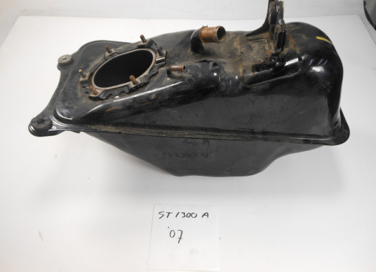 Fuel tank Honda ST 1300 Pan European