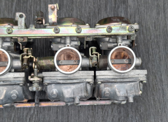 Carburateurset Yamaha FZR 400