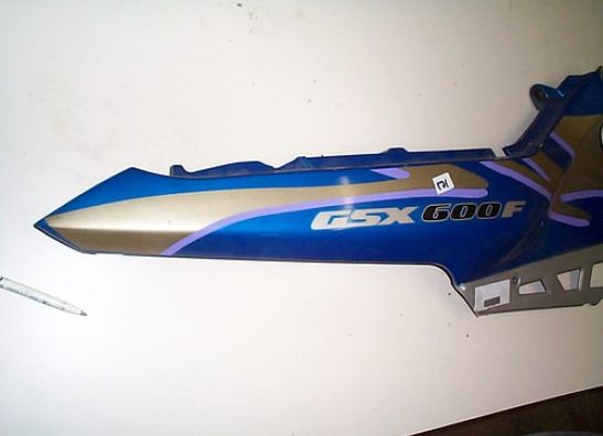 Rechter achterkant Suzuki GSX F 600