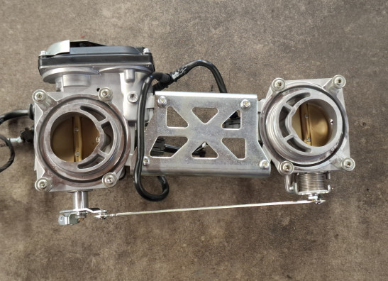 Gasklephuis Ducati Monster 821