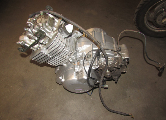 Motorblock Suzuki GZ 250 Marauder