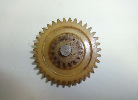 Oil pump Kawasaki CSR 305 LTD