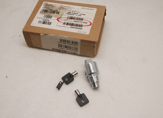 Contact slot Harley Davidson Touring