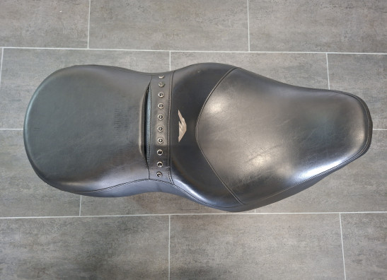 Zadel Harley Davidson FLHRC Road King Classic