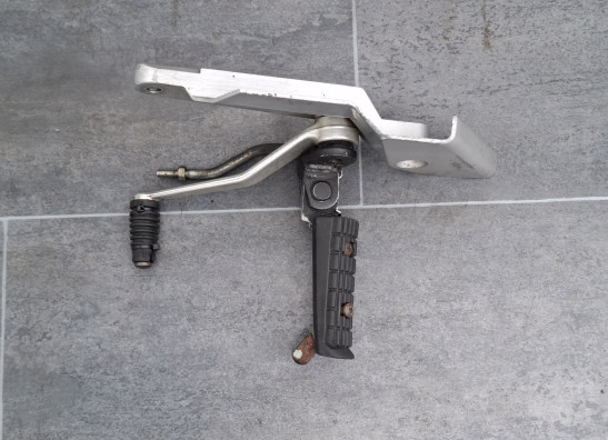 Fussrastetrager vorne links Triumph Trident 900