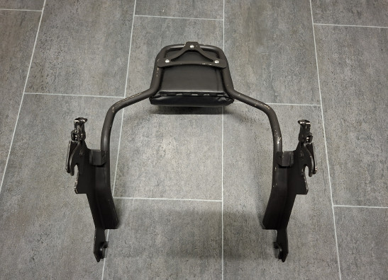 Rugsteun sissybar Harley Davidson FLSL Softail Slim