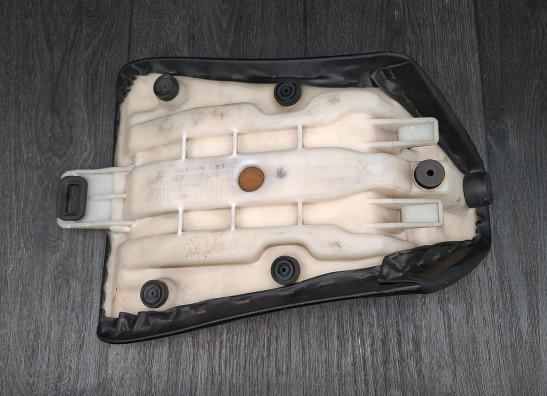 Zadel Yamaha FZR 600