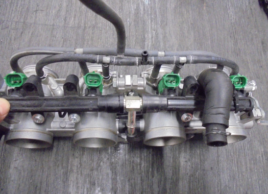 Gasklephuis Suzuki GSX S 750