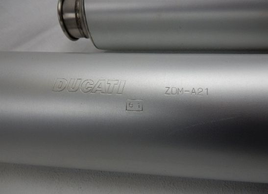 Uitlaat Ducati monster 900