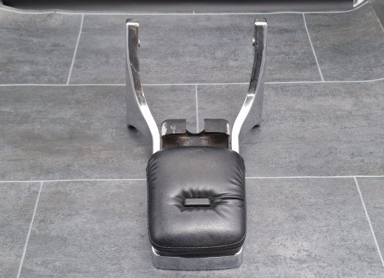 Rugsteun sissybar Suzuki VS 1400 Intruder