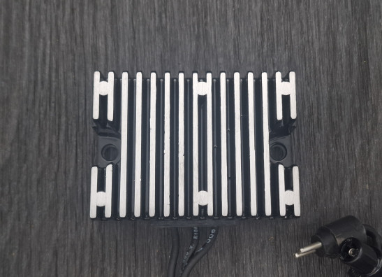 Spanningsregelaar Harley Davidson Sportster