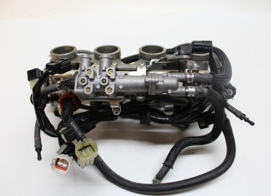 Throttle body Yamaha XJ 6 N