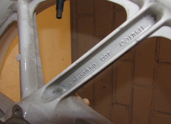 Front Wheel Honda CBR 900 RR