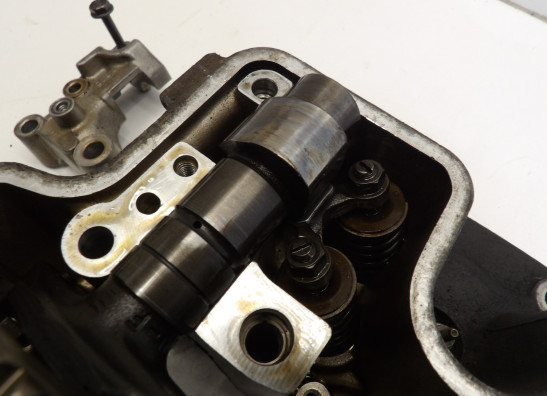 Cylinder head Honda VF 700  750 C Magna