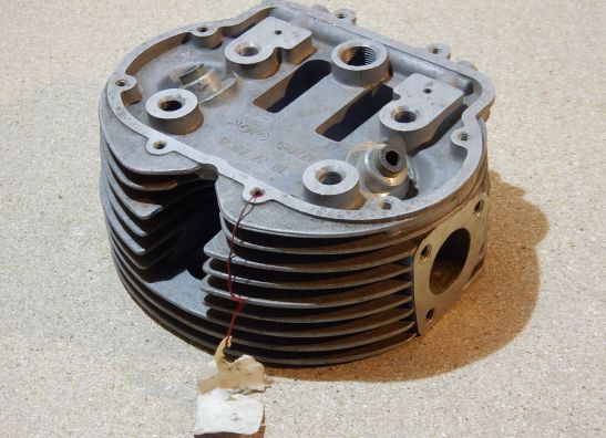 Cilinderkop Moto Guzzi V7 700