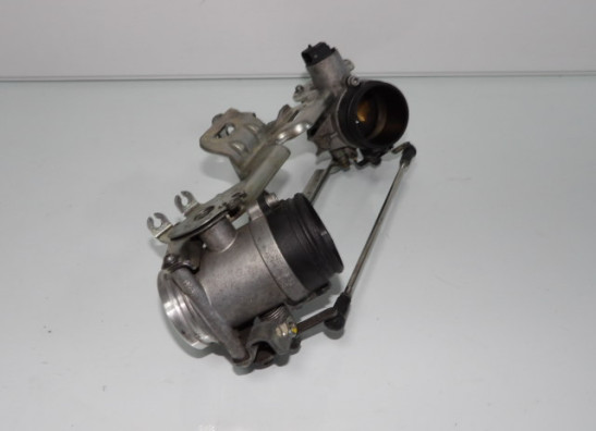 Gasklephuis Moto Guzzi Stelvio